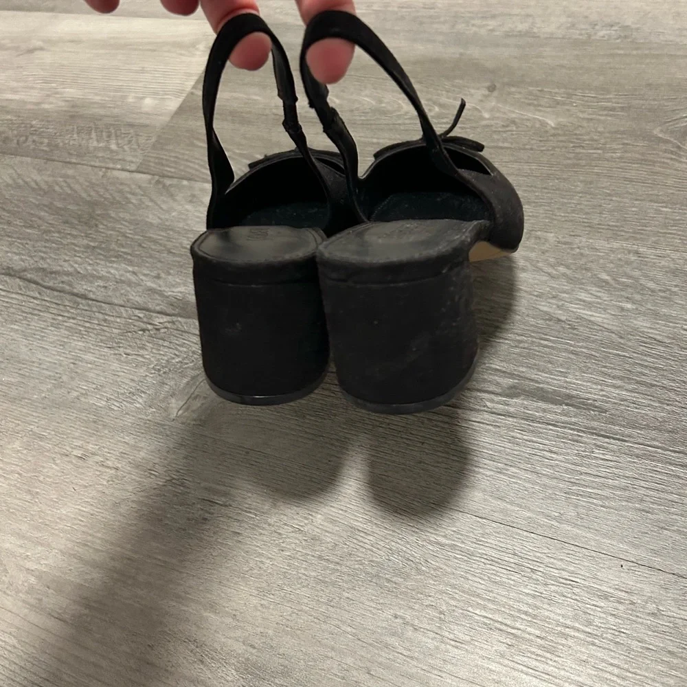 J crew factory heels with Bows - Picture 4 of 4